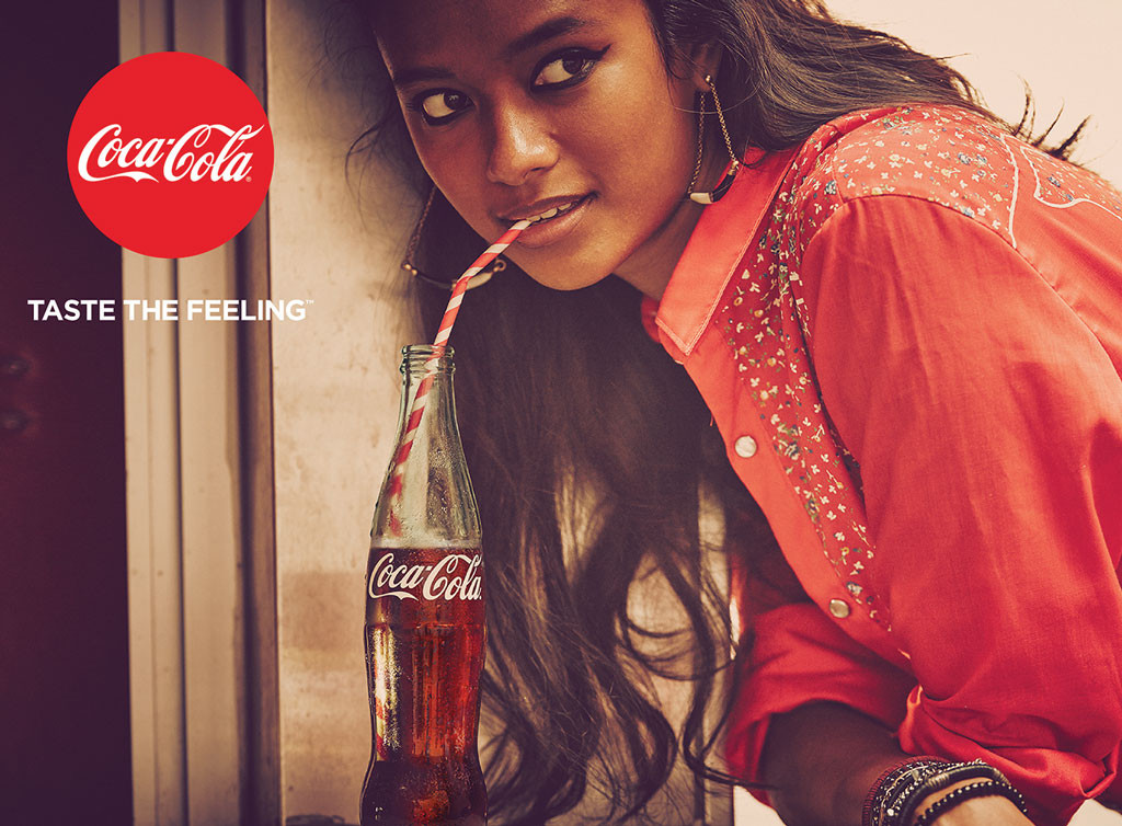 Coca Cola S Super Bowl 50 Ad Is A Surefire Crowd Pleaser Right E Online